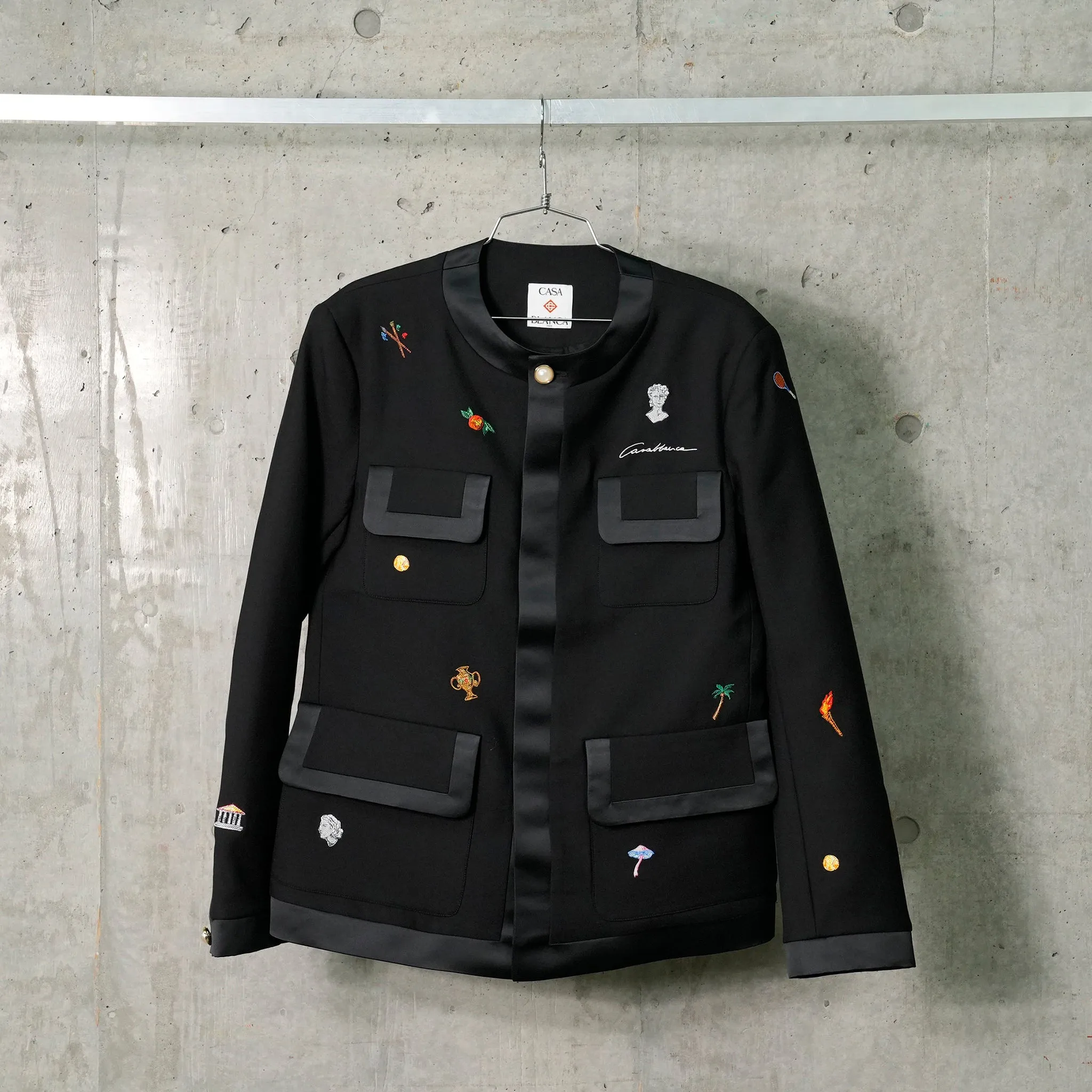 EMBROIDERED MOTIF RELAXED JACKET / CSB655:BLACK MOTIF ICONS